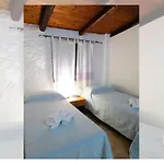 בית חווה Agriturismo&cameresucuile Countrysidecomfortrooms *